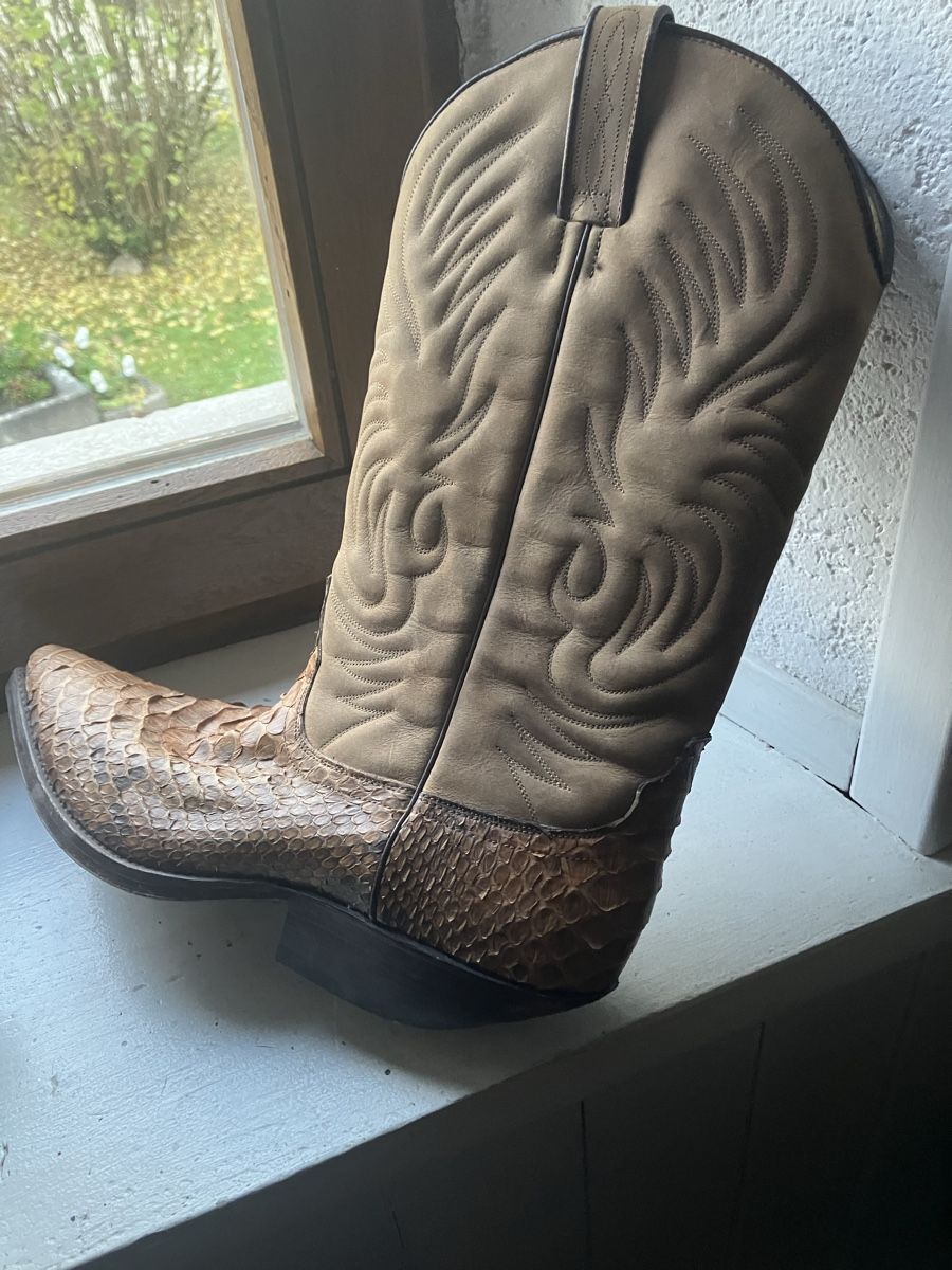 Scarpe per cavalli: Bottes  peau de serpent vintage! – Usato da Collex venduto da angibim