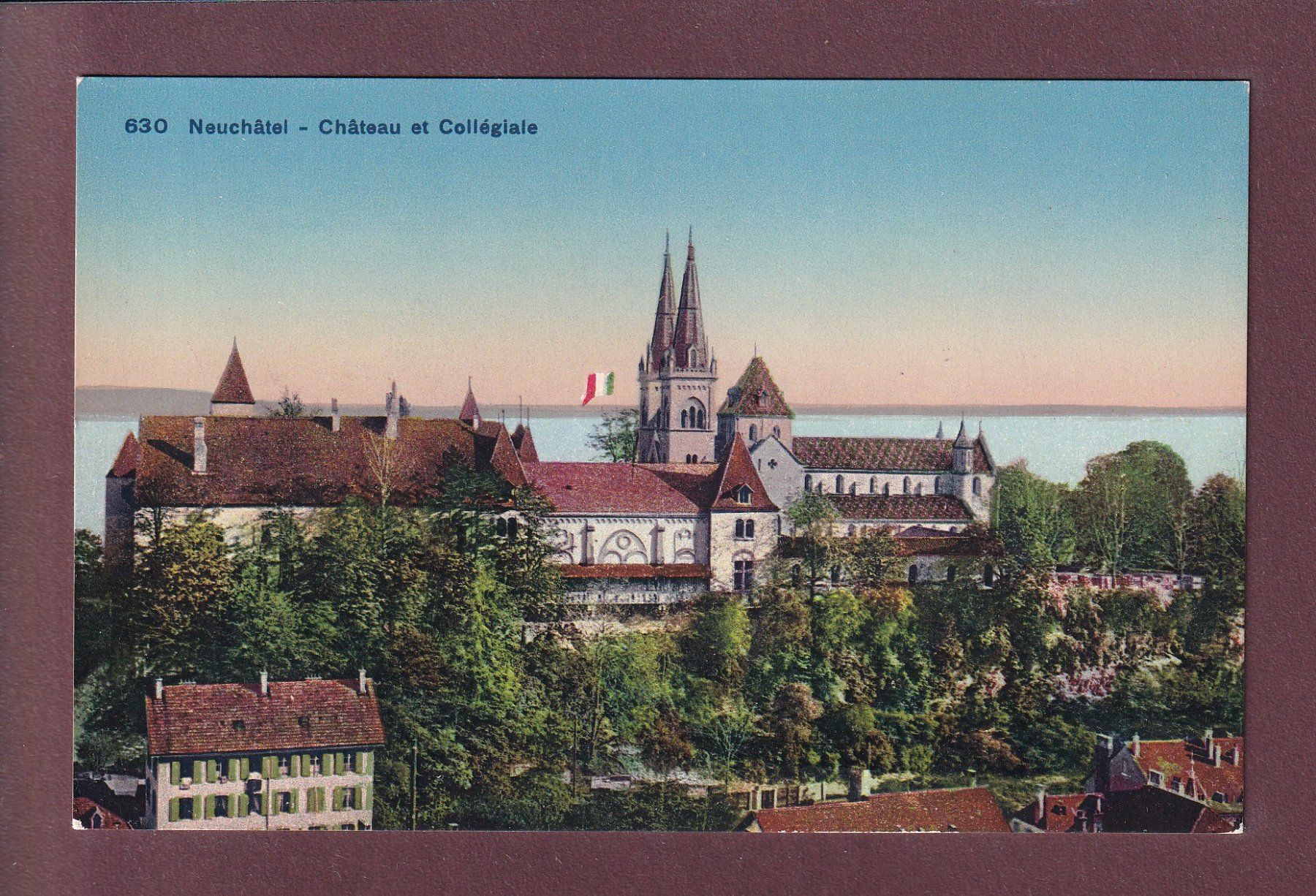 Cartes postales: NEUCHÂTEL - Château et Collégiale – D'occasion à Pully par nicecards