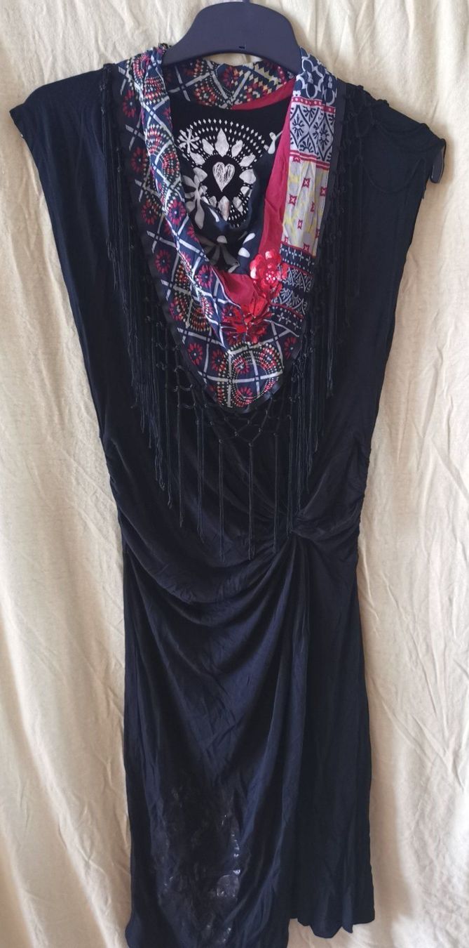 Desigual Vestiti: Desigualkleid Grösse M – Usato da Egg b. Zürich venduto da Brocki_Insel_Egg