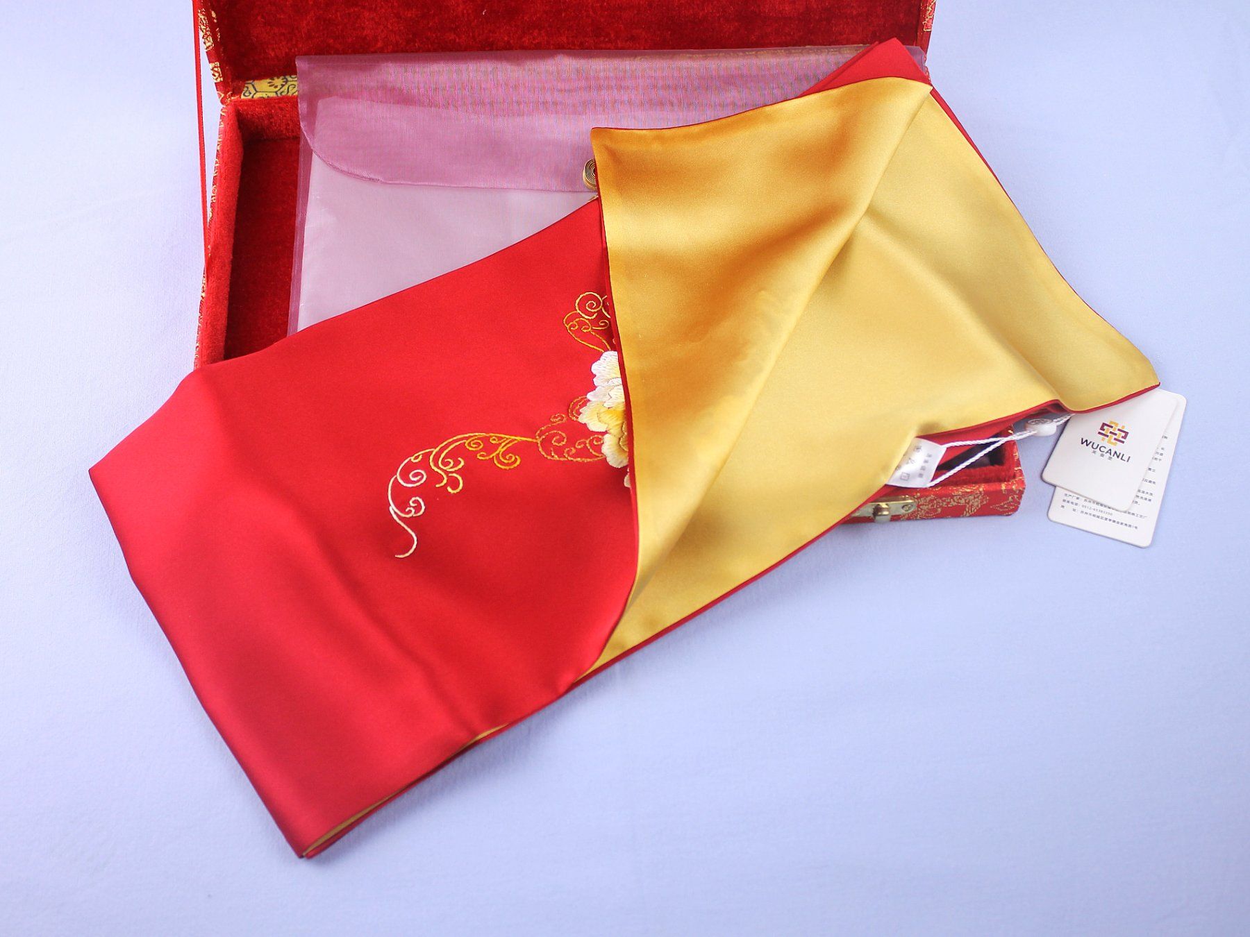 Foulard & Sciarpe: Roter Seidenschal – Usato da Reinach BL venduto da bk_brockireinach