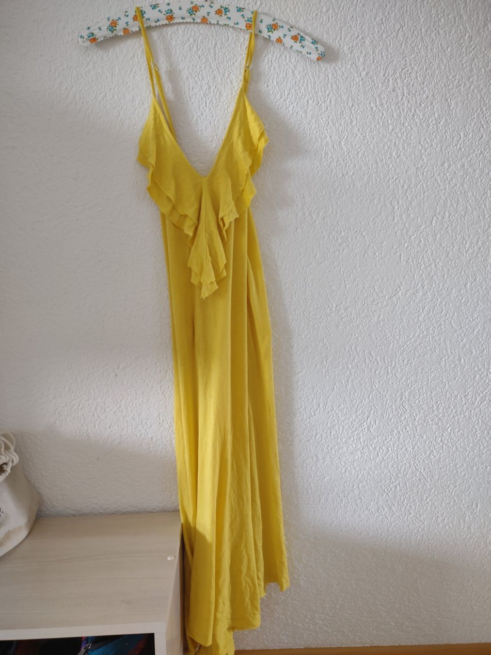 Kleider: Robe longue jaune avec volants taille S – Gebraucht aus Gasel von any_zyw8