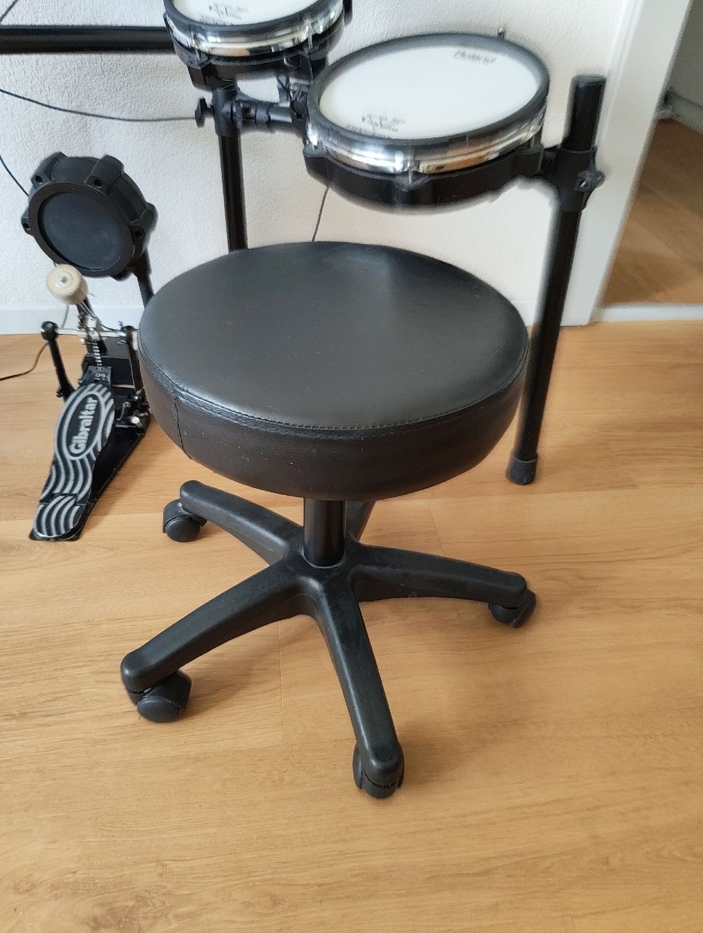 Roland Musikinstrumente: Roland V-Drums TD-11 Electronic Drum Kit with Stool – Gebraucht aus Kreuzlingen von fix_wx75 6