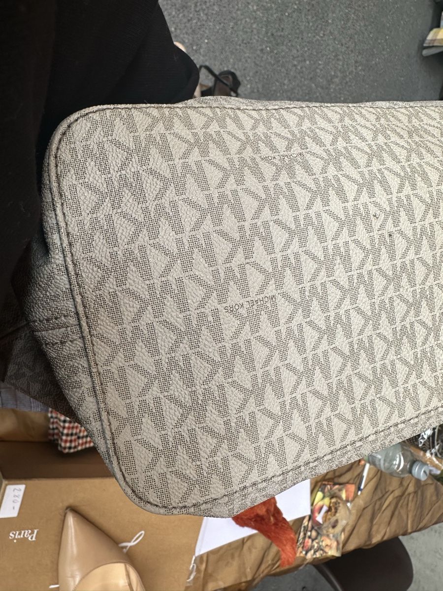 Michael Kors Borse da donna: Sac Michael Kors en super état ! – Usato da Villars-sur-Glâne venduto da mer_wgr8 1