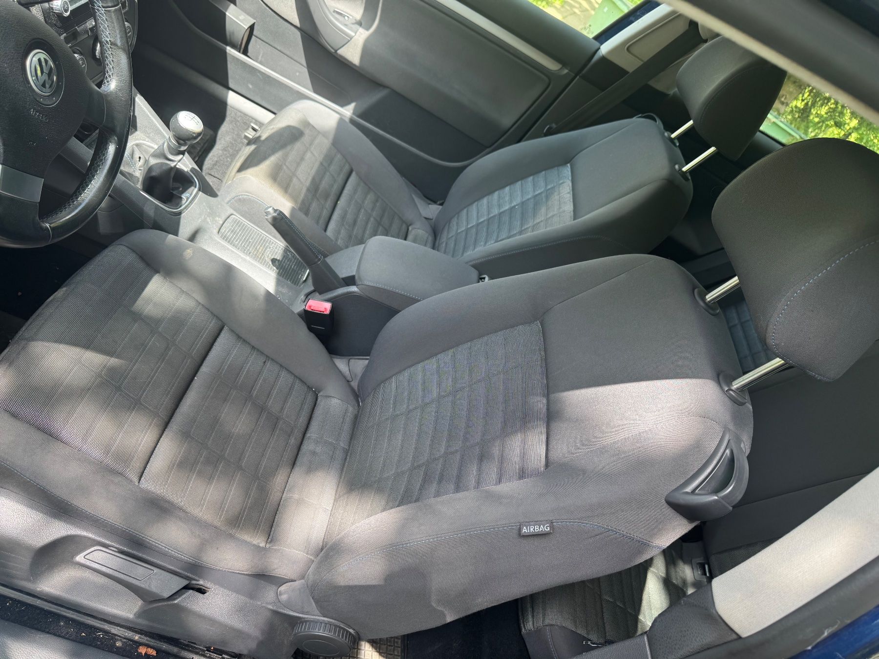 VW Automobili: VW Golf Vl Tour – Usato da Zürich venduto da Sim77 6