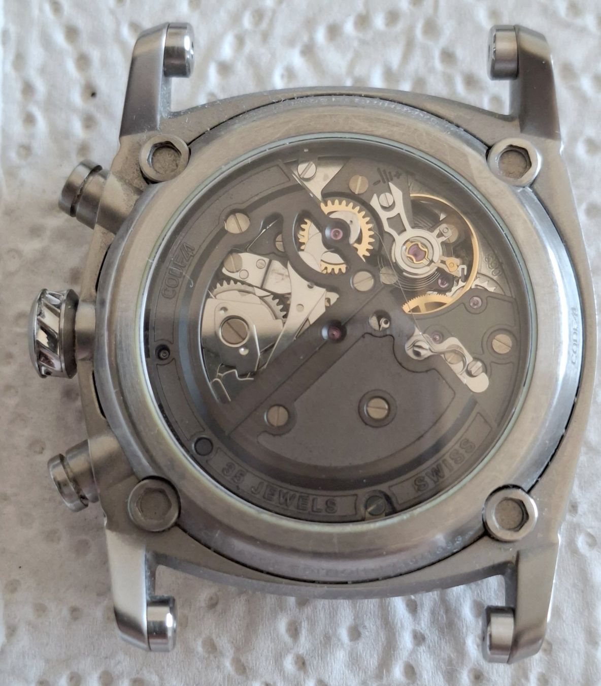 Montres: Code 41, NB 24, modèle vert, première génération. – Défectueux à Lausanne par nieriker 1