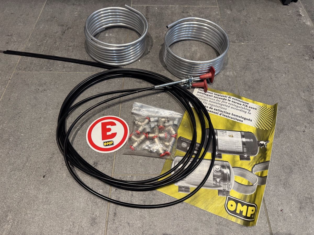 Feuerlöscher: Kit compétition pour extincteur pour le feu – Neu und originalverpackt aus Neuchâtel von CP-AUTOS