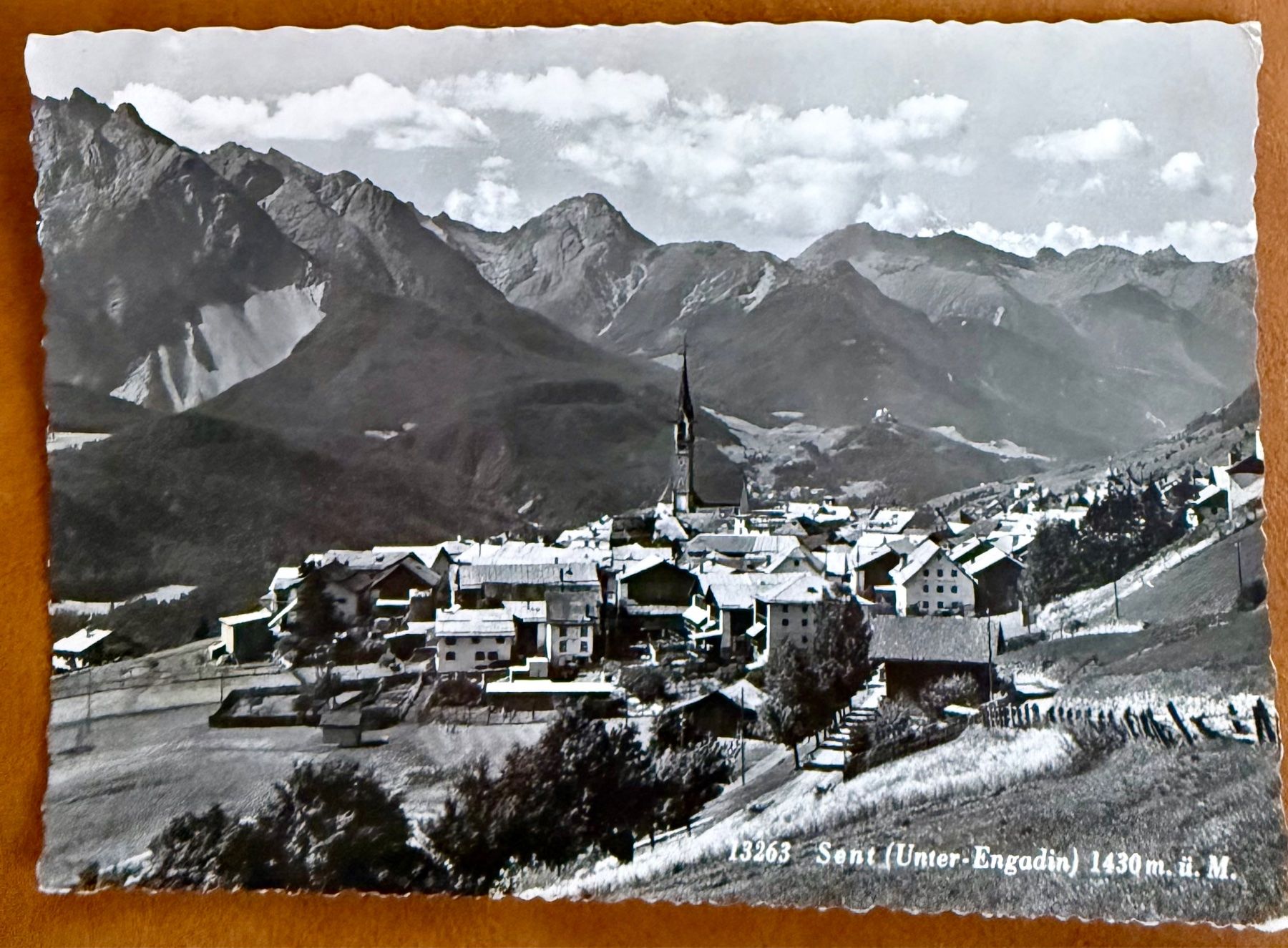Cartoline postali: SENT - (Unter -Engadin) 1965 – Usato da Lutry venduto da Ediego