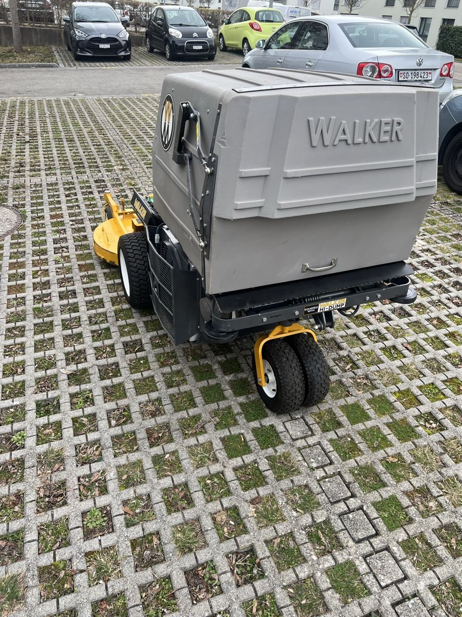 Rasenmäher: Walker i30 – Profi Aufsitzmäher – Gebraucht aus Grenchen von daj_d7l2 1