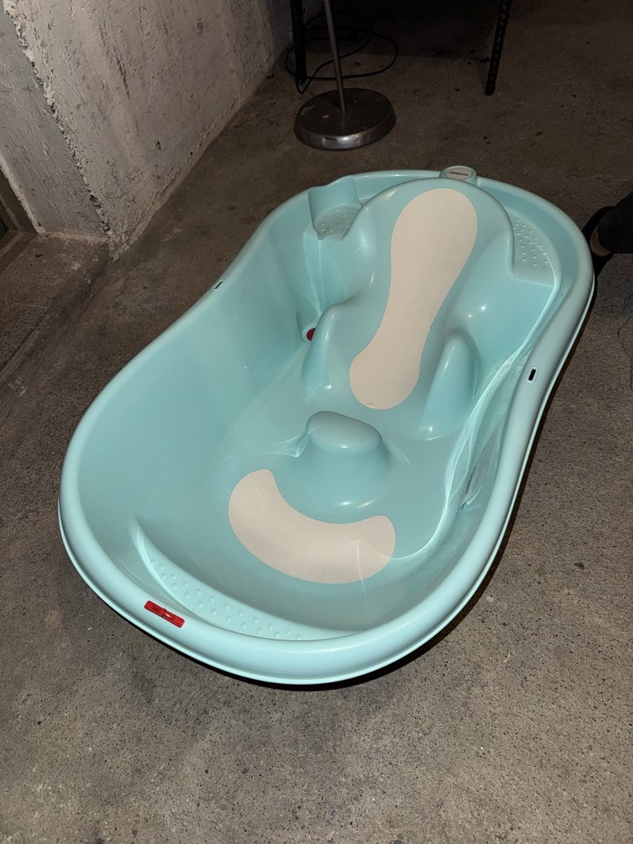 Badespass: Badewanne  – Gebraucht aus Luzern von Lisa_Motz1999 2