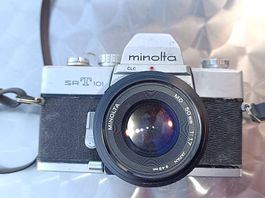 Minolta SRT101 Analoge SRL Kamera mit 50mm 1:1.8 Objektiv