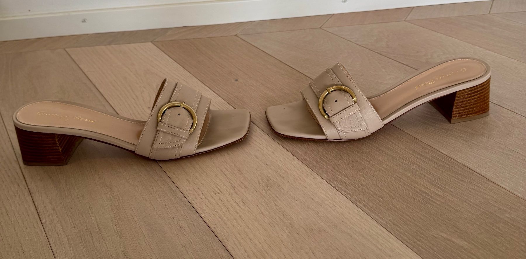 Gianvito Rossi Scarpe da donna: Gianvito Rossi Damenschuhe Größe 38.5 – Usato da Kloten venduto da mybestbrands 1