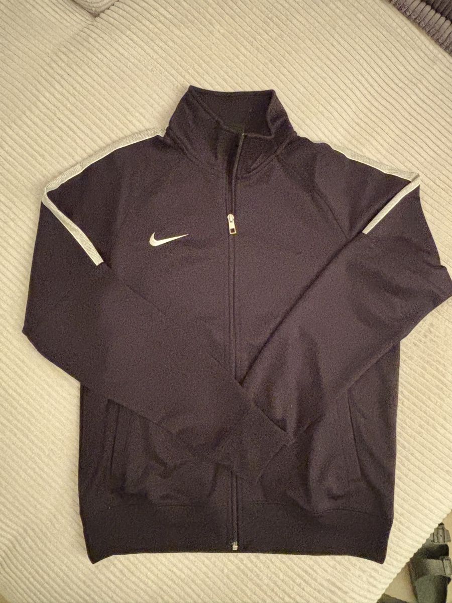 Nike Maglioni & Felpe: Nike Reissverschluss-Pullover – Usato da Zürich venduto da Jaykay82 2
