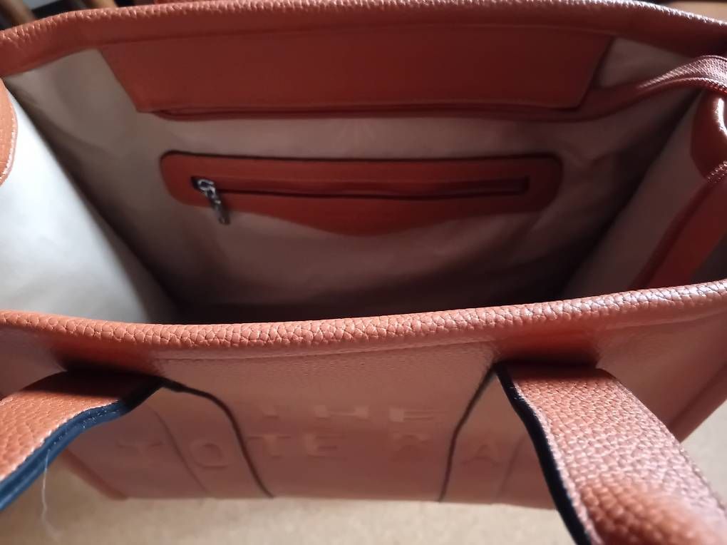 Sacs femmes: Hand- oder Umhängetasche, vegan NEU – Neuf (Voir description) à Bischofszell par Serendipity03 1