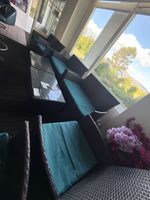 Rattan Lounge Garnitur mit Tisch und Polster gebraucht