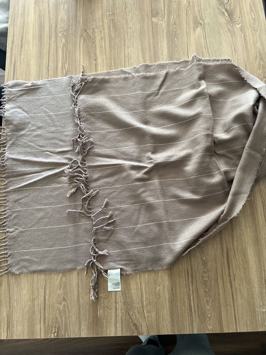 H&M Foulards, Tücher & Schals: H&M Winterschal, beige gestreift, neuwertig – Gebraucht aus Schlieren von tolga212 2