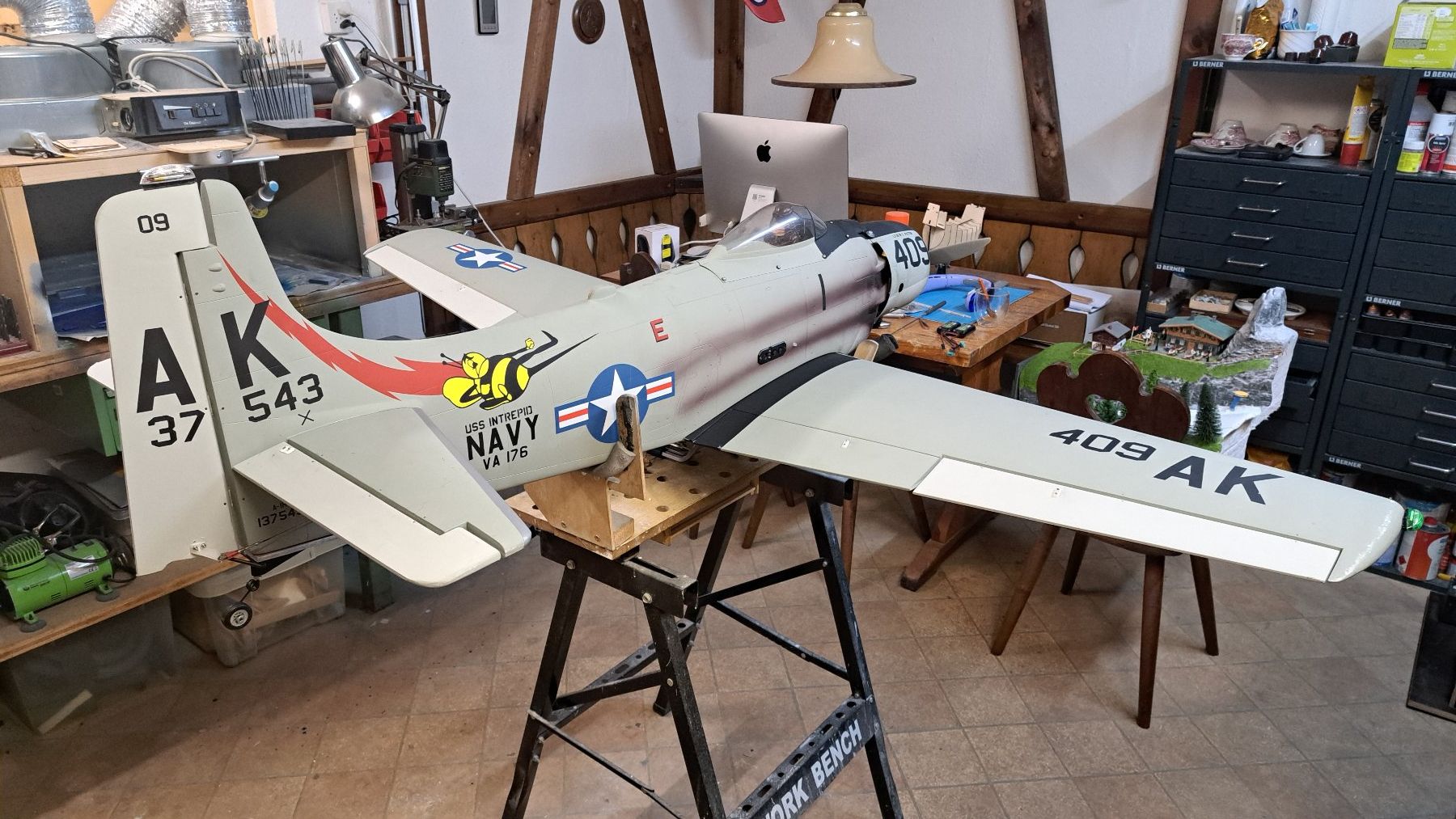 Modellismo RC: Skyraider A1 – Nuovo (secondo la descrizione) da Fislisbach venduto da Pires1 4