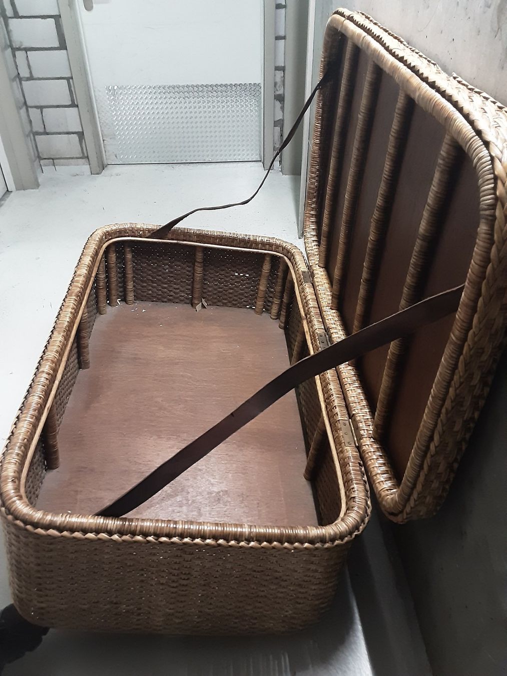 Cassapanche: Schöne Vintage Truhe aus Korb – Usato da Hinterkappelen venduto da fam_7c8v 1