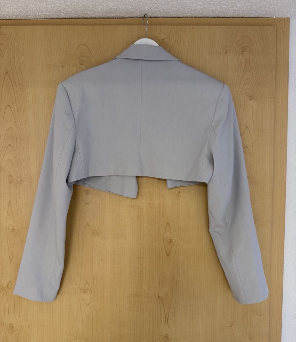 Bershka Vestes: Bershka Kurzblazer hellgrau – D'occasion à Rorschach par Tara234 2