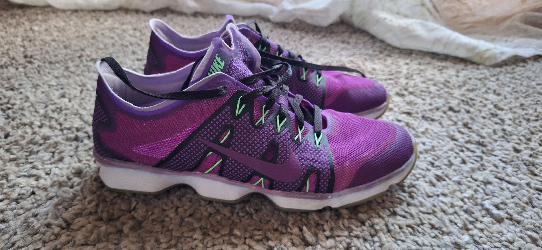Nike Damenschuhe: Sportschule Nike – Gebraucht aus Uttigen von lunalisa01 4