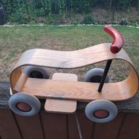 Sirch Sibis Max – Design-Rutschauto aus Holz