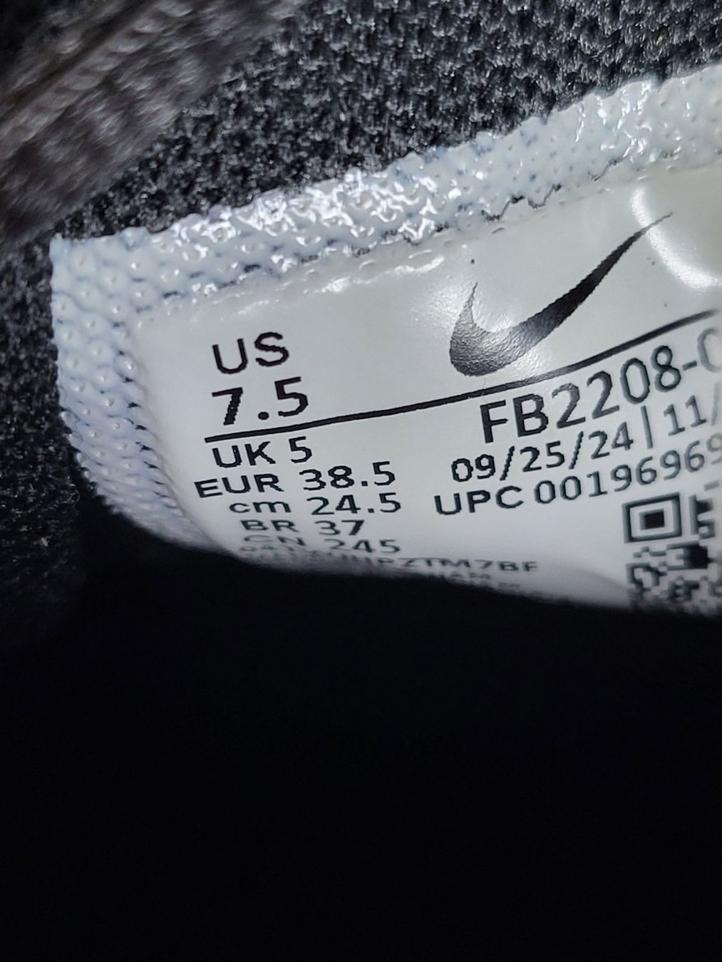 Nike Scarpe da uomo: Nike Turnschuhe Gr. 38.5 – Usato da Staufen venduto da BeatriceI 3