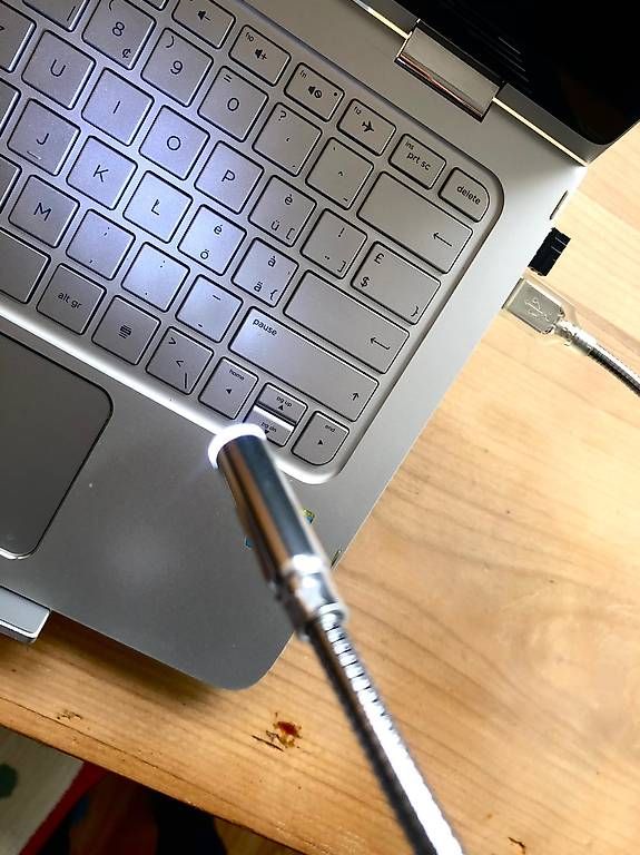 Lampade: Laptoplampe – Usato da Zürich venduto da lino07 1