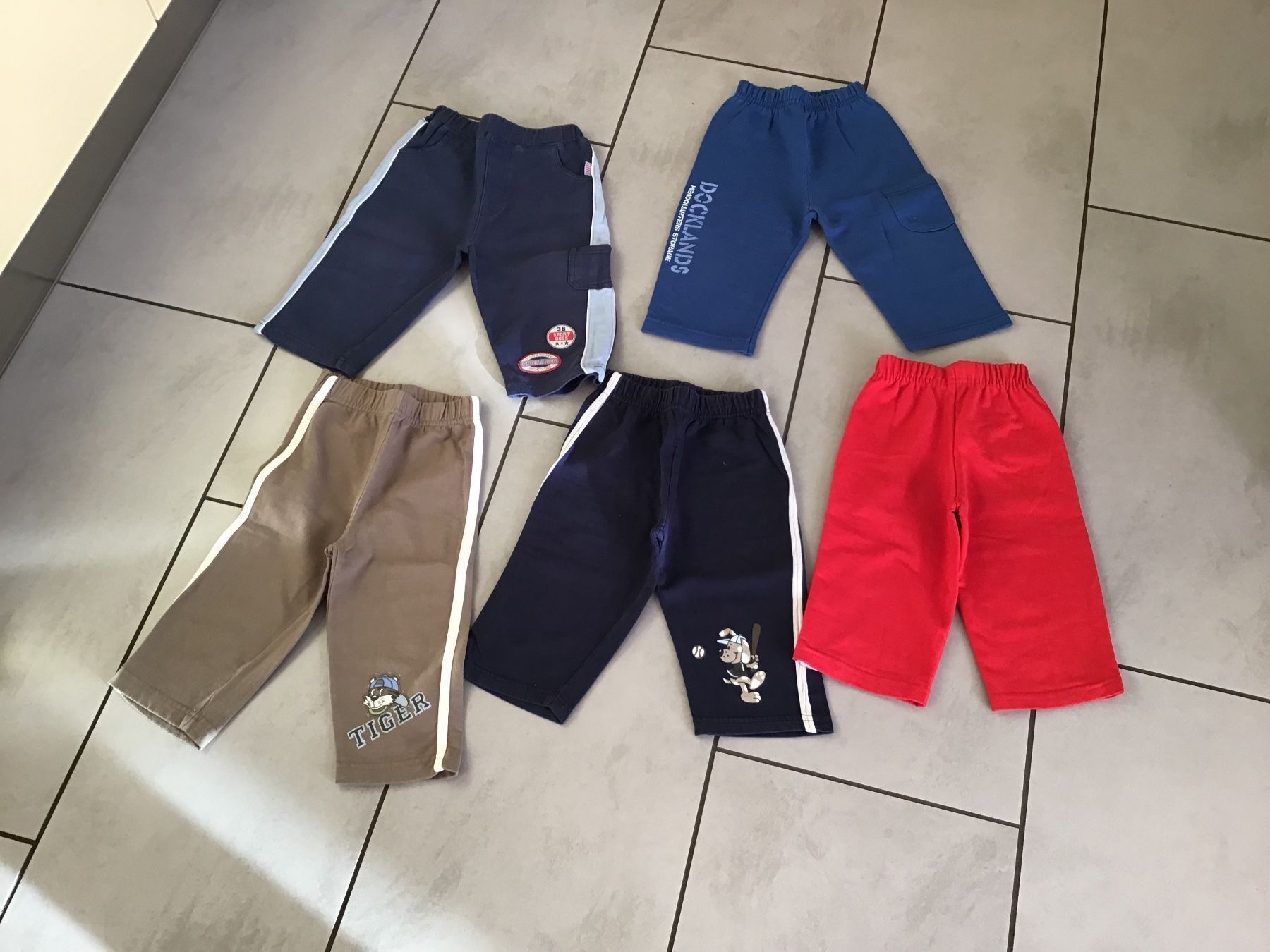Lotti & Set di vestiti: Kleiderpaket  grösse 80 – Usato da Trimbach venduto da gregy69s 1