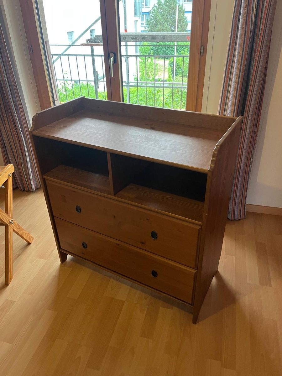 Ikea Tables à langer & accessoires: Wickeltisch / Kommode – D'occasion à Zollikofen par ankathrina 1