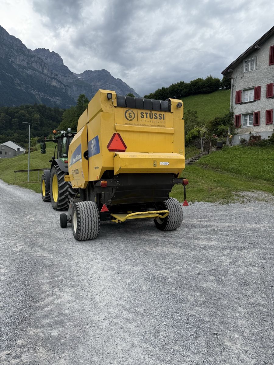 New Holland Tutte le macchine: New Holland Presse BR 7070 – Usato da Riedern venduto da bea_5tf5 2