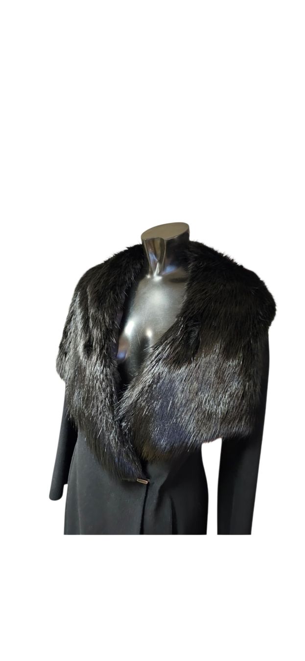 Cappotti: Plain Sud Mantel mit Pelz Weste – Usato da Zürich venduto da finesse.shop 2