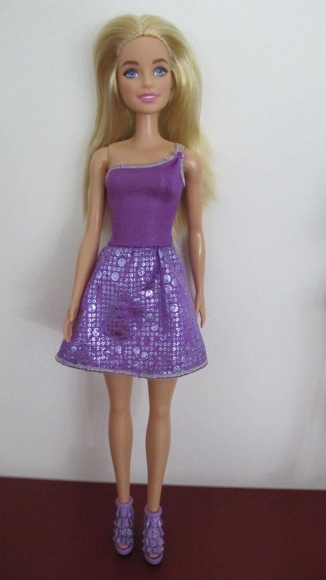 Bambole: Schöne Barbies mit eleganten Kleidern – Usato da Brunnen venduto da Kiwiland1 3