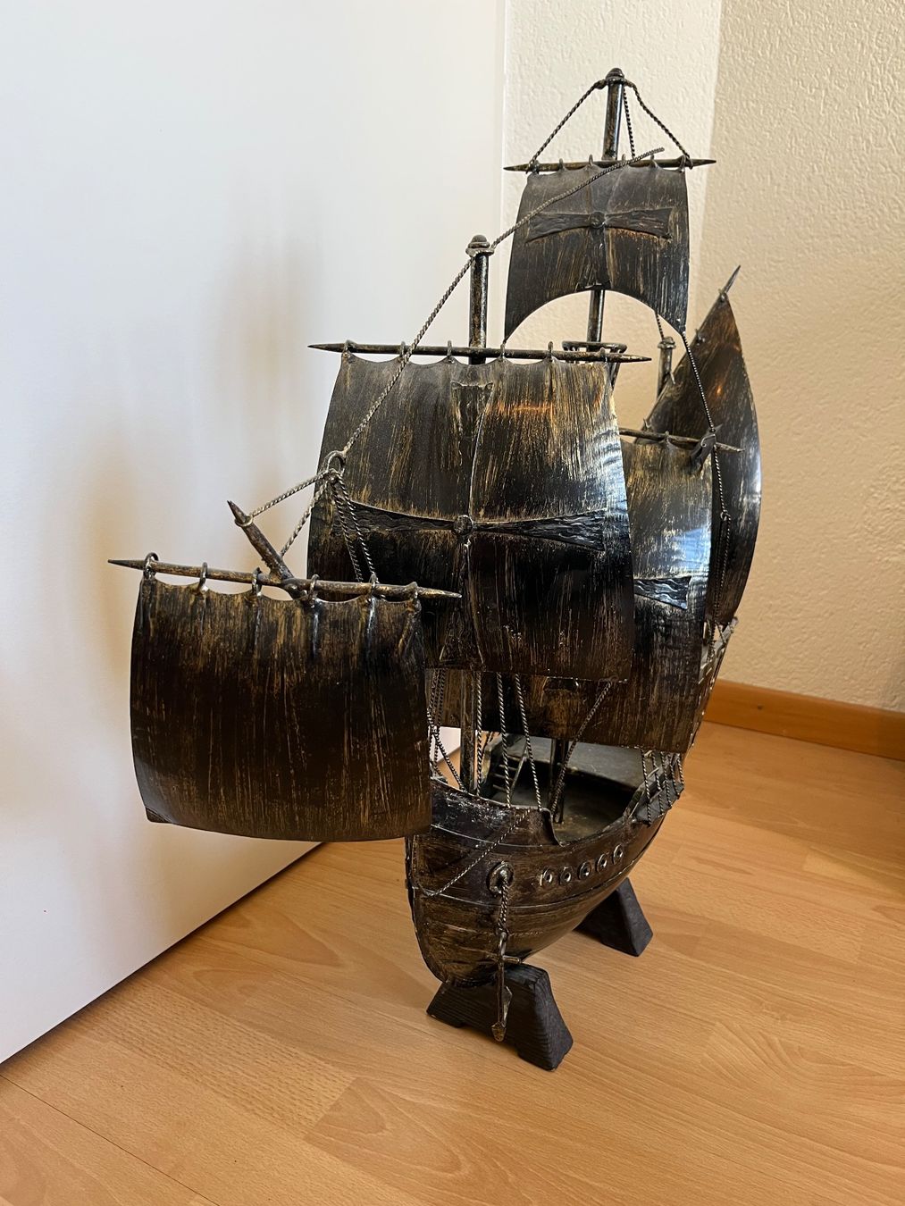 Kit di modellismo & Modellini statici: Segelschiff aus Metall – Usato da Münchenbuchsee venduto da Lucy415