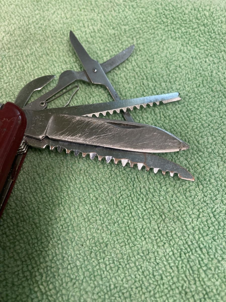 Coltelli tascabile: Taschenmesser – Usato da Hindelbank venduto da Warentaxi 3