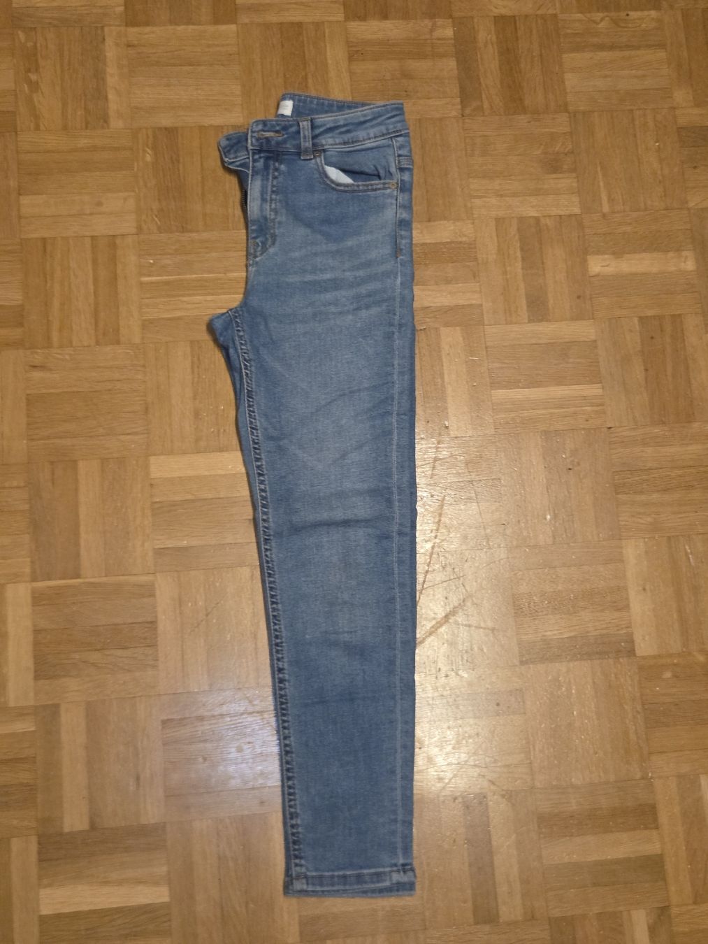 Hosen: Jeans Mädchen  – Gebraucht aus Basel von due_rg7v 2