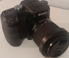 Sony Digitalkamera mit 18-70mm Objektiv