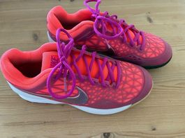 Tennis-Schuhe / Turnschuhe Gr 38