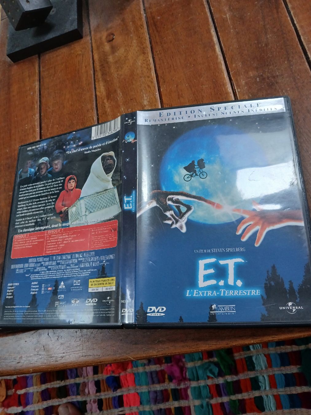 Tutti i DVDs: E T (Spielberg, 2 dvd) – Usato da St-Cergue venduto da VeganWarrior