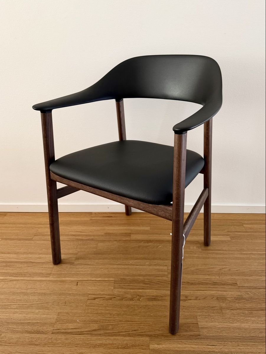 Normann Copenhagen Sedie: Normann Copenhagen Herit Stuhl – Nuovo e nell'imballaggio originale da Zürich venduto da astolo