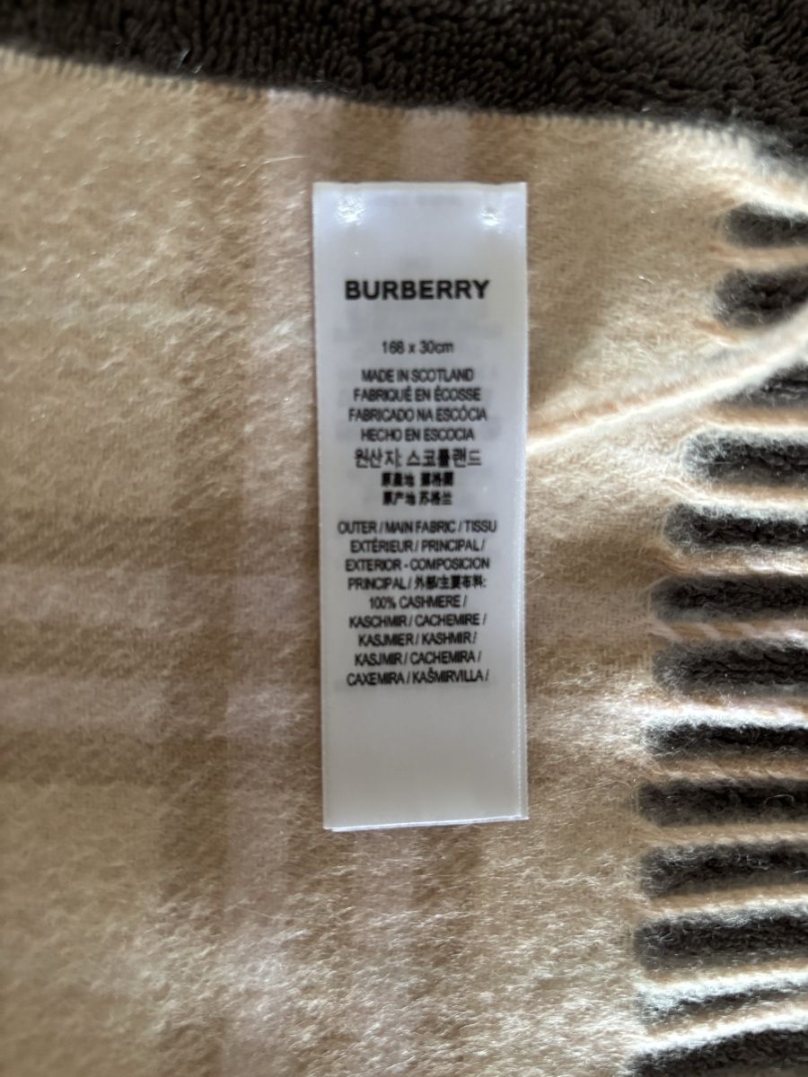 Burberry Foulard & Sciarpe: Halstuch Burberry 100% Cashmere – Nuovo (secondo la descrizione) da Brüttisellen venduto da Perrier1961 2