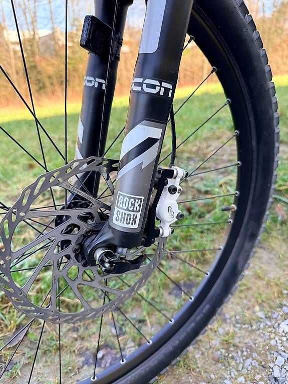 Specialized Velos: Mountain-Bike - Specialised FSR XC – Gebraucht aus Frauenfeld von Spektrum 4