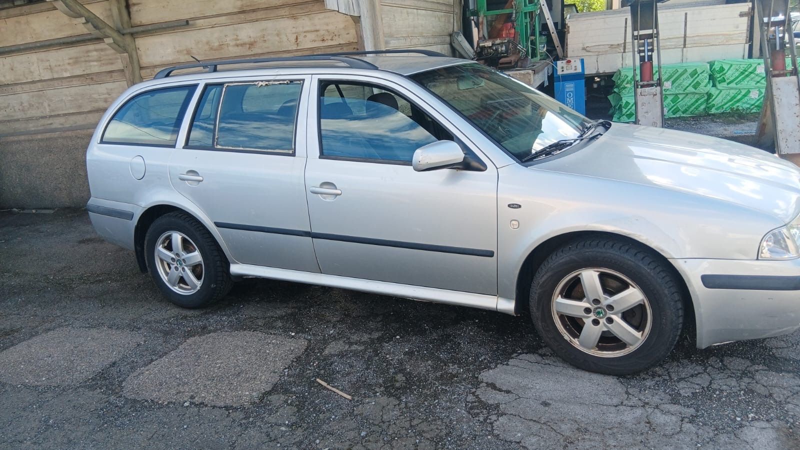 Skoda Automobili: SKODA Octavia 1.9 – Usato da Rebstein venduto da TonyRasta-Autohandel 2