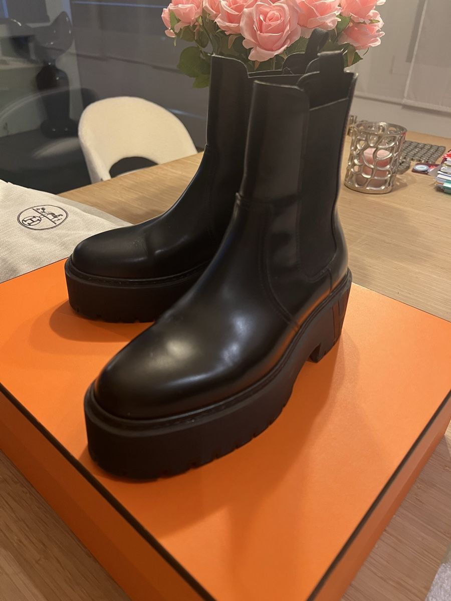 Hermès Chaussures femmes: Hermès Harrow Stiefeletten Gr. 36 – Neuf (Voir description) à Baar par Lila2006