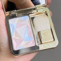 Clé de Peau Beauté The Luminizing Face Enhancer - 21 Daybrea