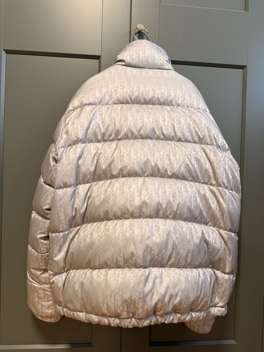 Dior Giacche: Original Dior Oblique Down Jacket! Silber/Perlgrau Gr.54 – Usato da Stäfa venduto da Laafit 9