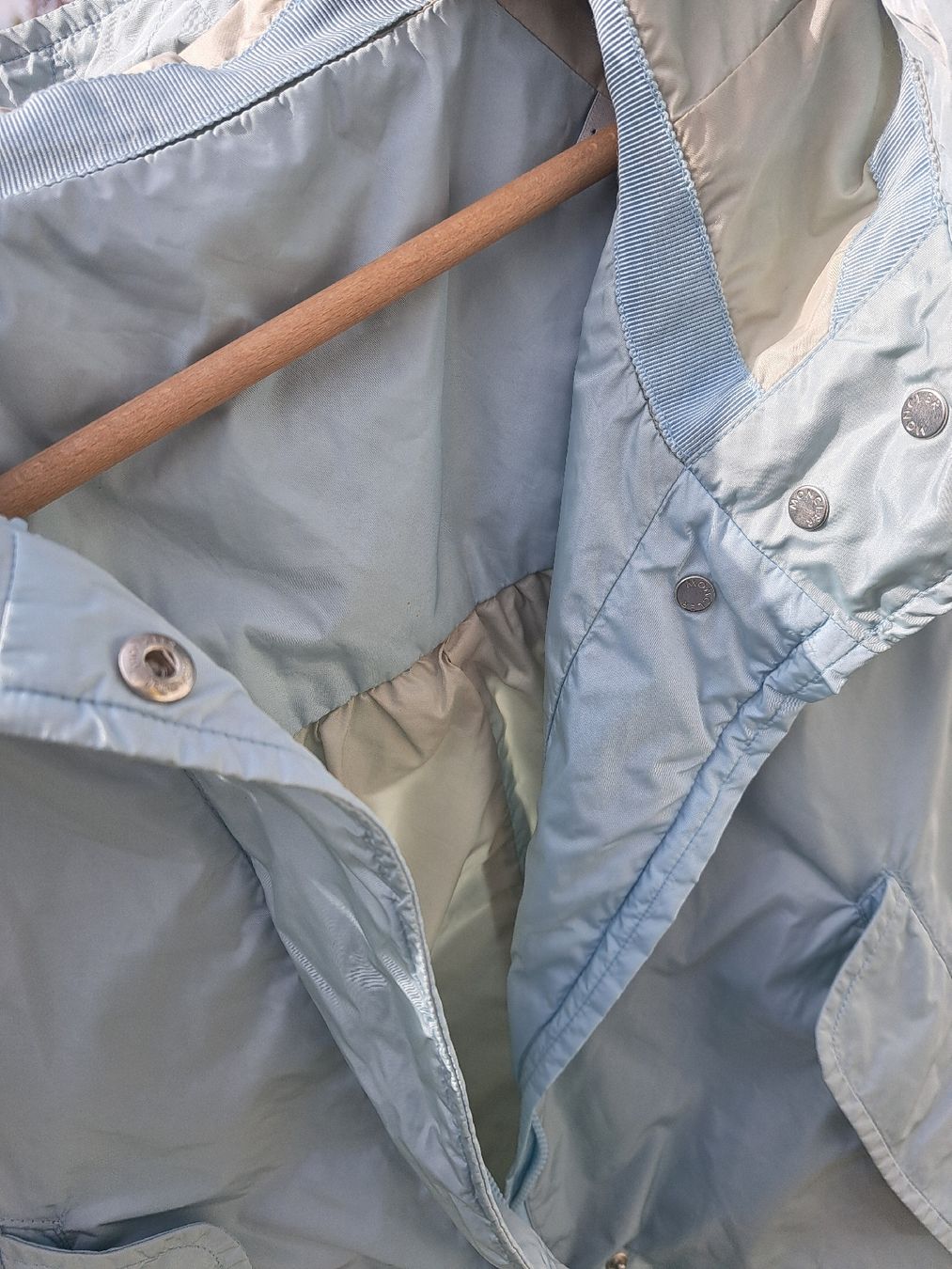 Moncler Giacche & Cappotti: moncler jacke 164 wunderschöner glanz hellblau – Usato da bazenheid venduto da salerno007 5