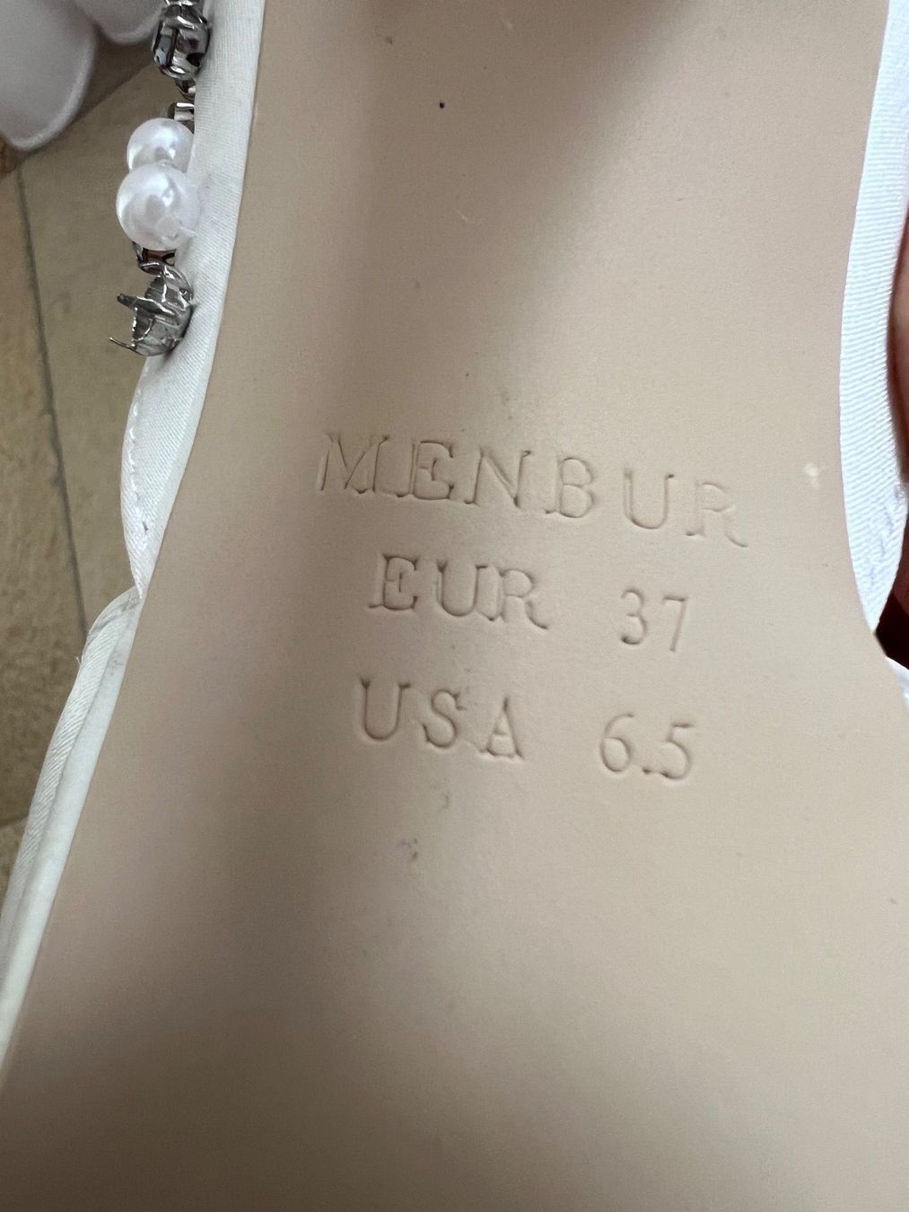 Scarpe da donna: Pumps / Brautschuhe – Usato da Zofingen venduto da vLo_ur 3