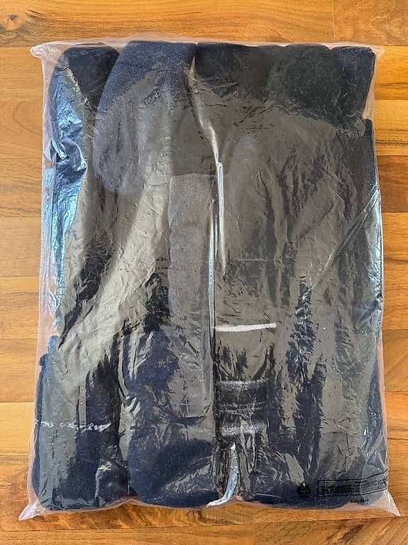 Calze: Socken (dunkel) – Usato da Kreuzlingen venduto da giu_6k2z 1