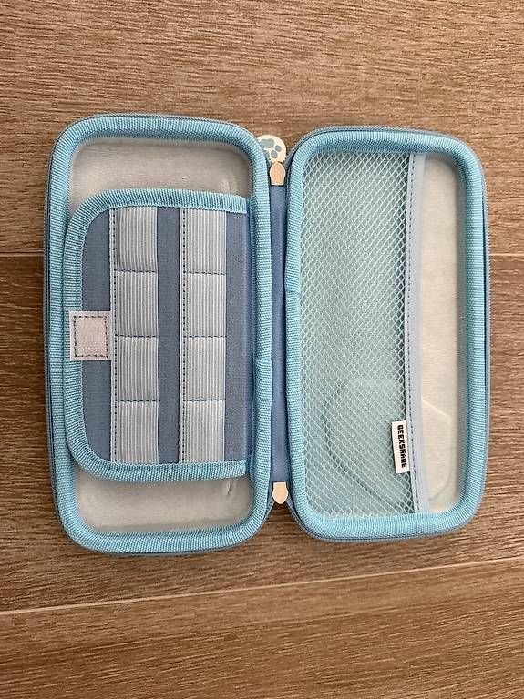 Nintendo Console: Nintendo Switch Lite + Case + Little Nightmares II – Usato da Kerzers venduto da lau_gd29 4
