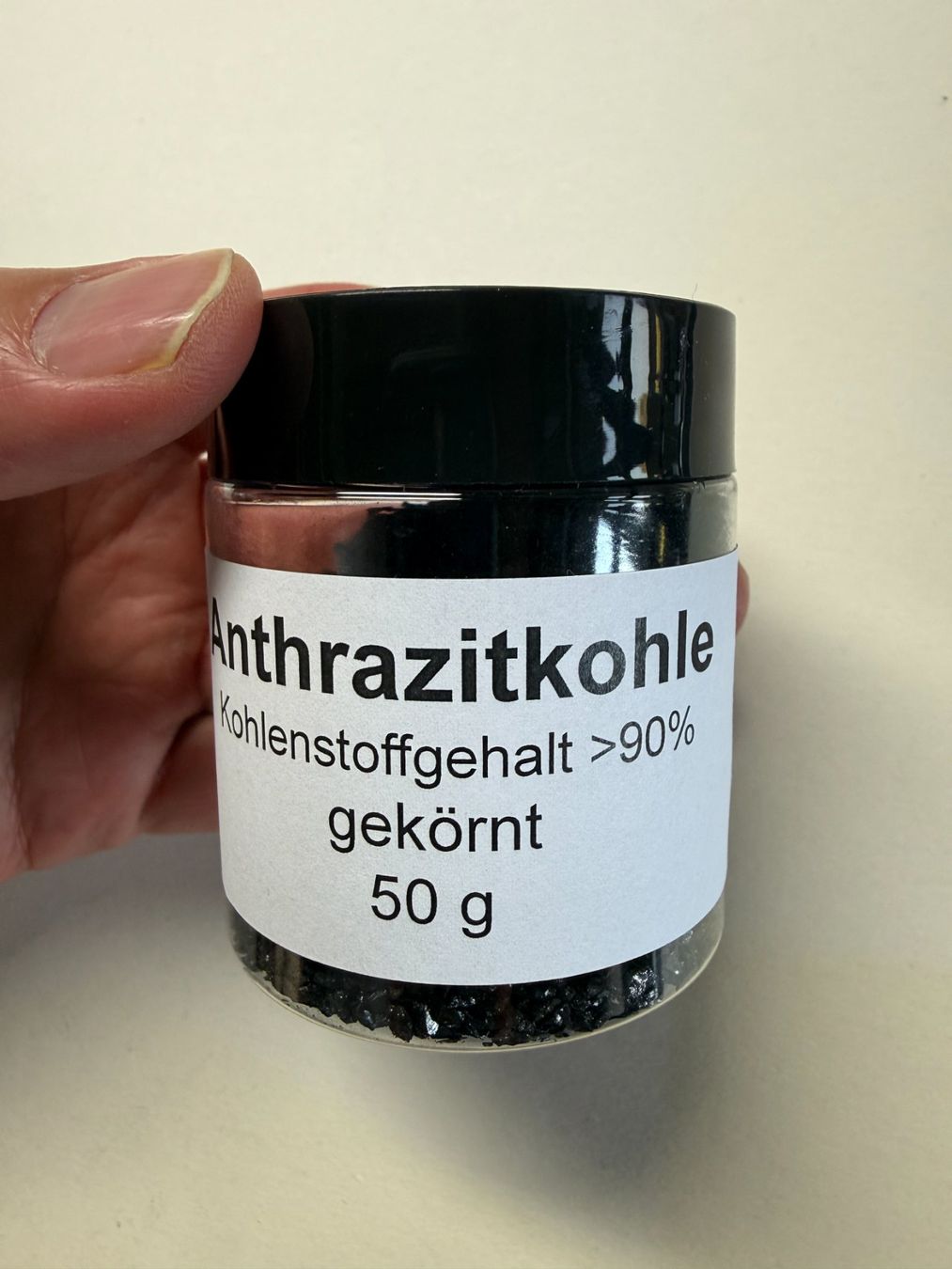 Mineralien & Heilsteine: Anthrazitkohle gekörnt, 50 g – Gebraucht aus Lützelflüh-Goldbach von Napfnugget01