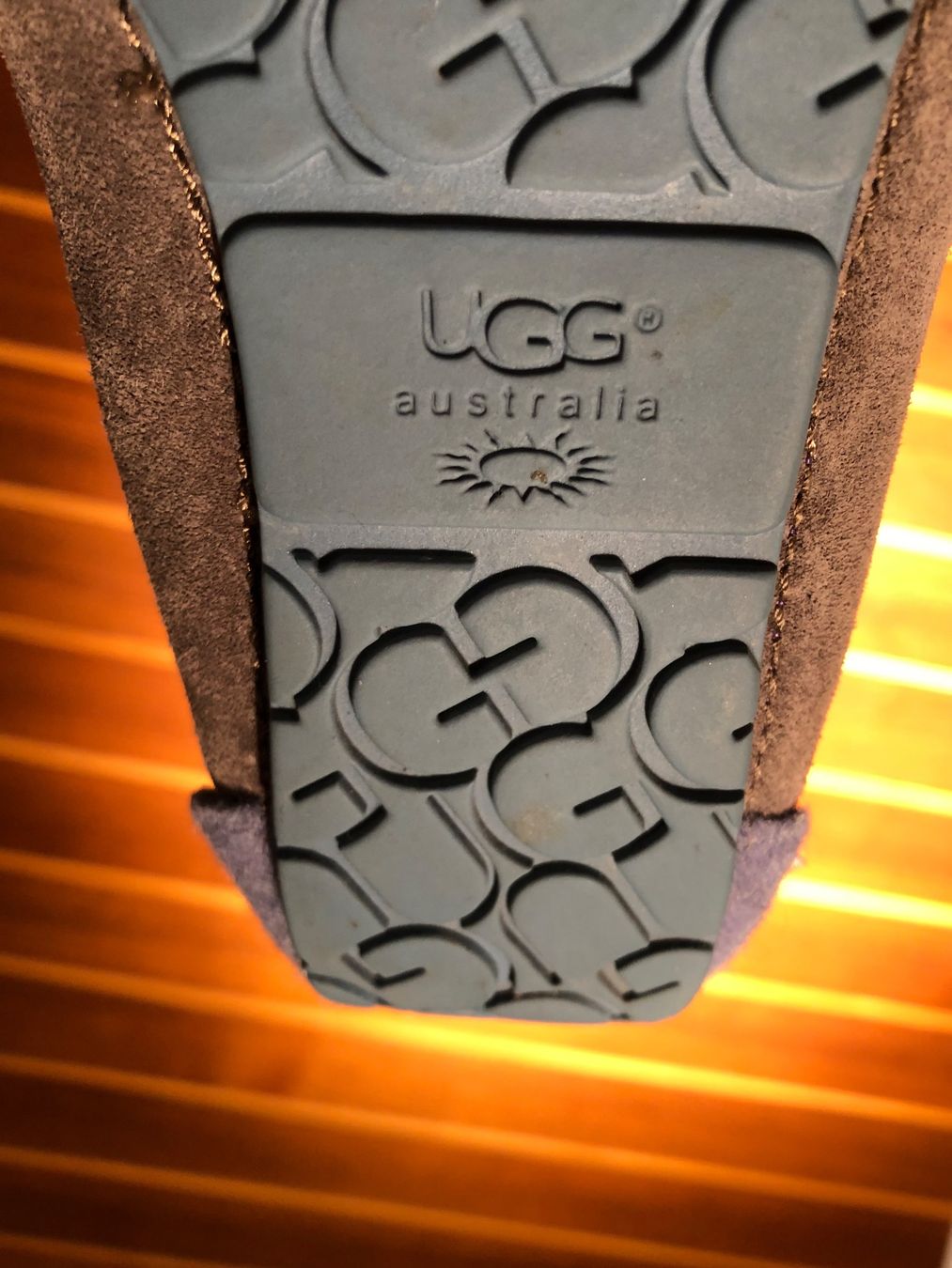 Ugg Chaussures garçon: UGG Slipper, Grösse 31 – D'occasion à Männedorf par liebfux 2